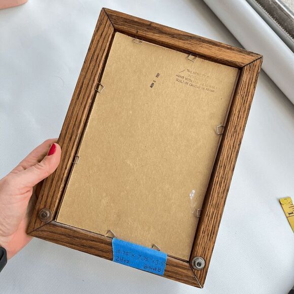 Vintage 1991 Hensley Wood-Framed Barbershop Mirror w/ Hooks, Rose Design - Picture 10 of 11